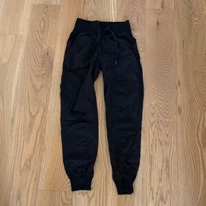 Black Lululemon Full Length Dance Studio Joggers size 0